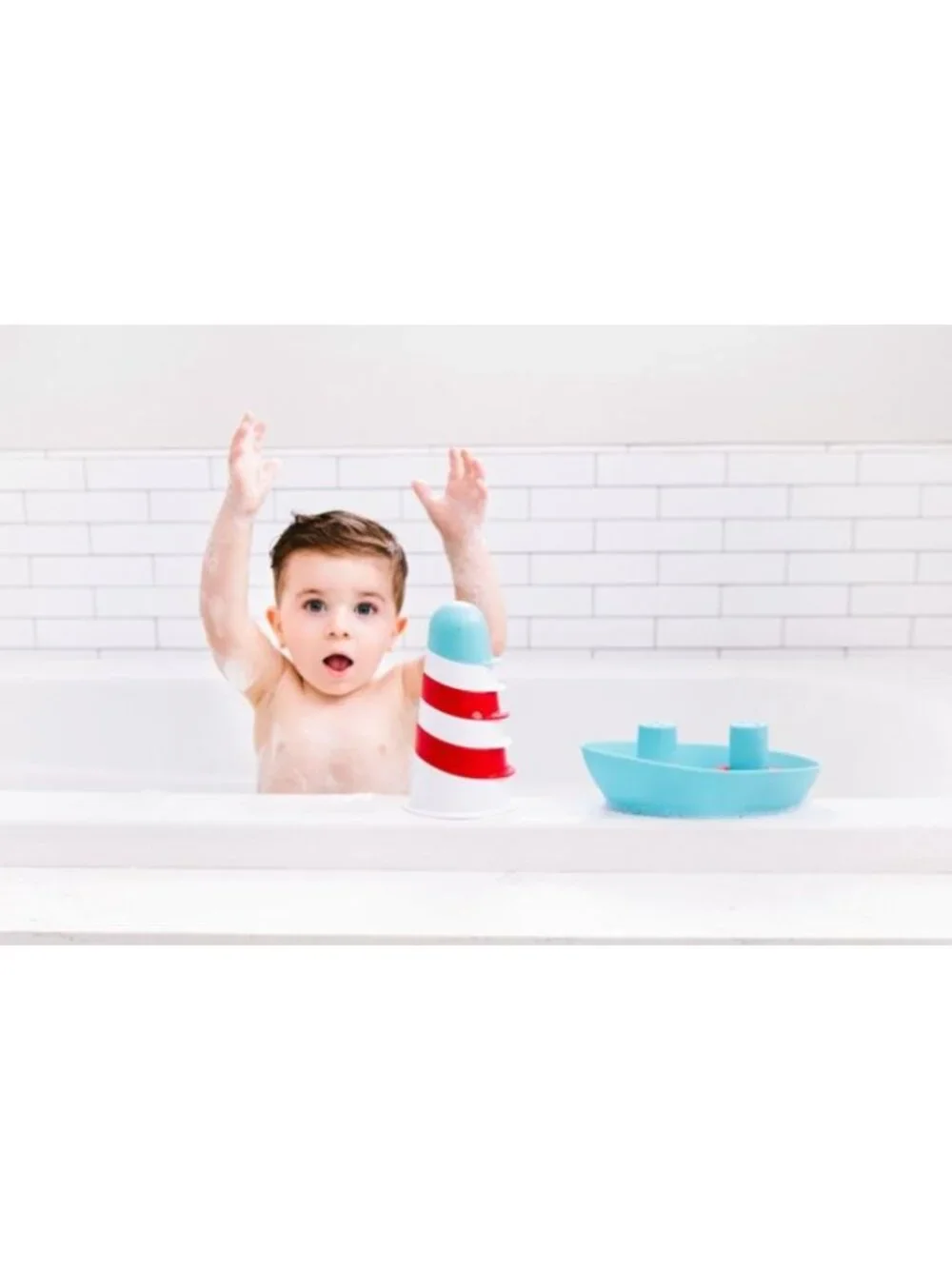 Ubbi Lighthouse Stacking Cups Bath Toy 6 Stackable Cups Dishwasher Safe Phthalat